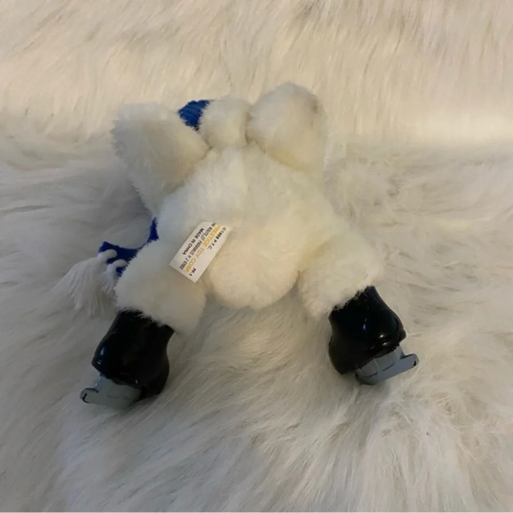 Vintage 1988 PTC Prestige Toy White Blue Ice Skating  Plush Holiday Christmas‎